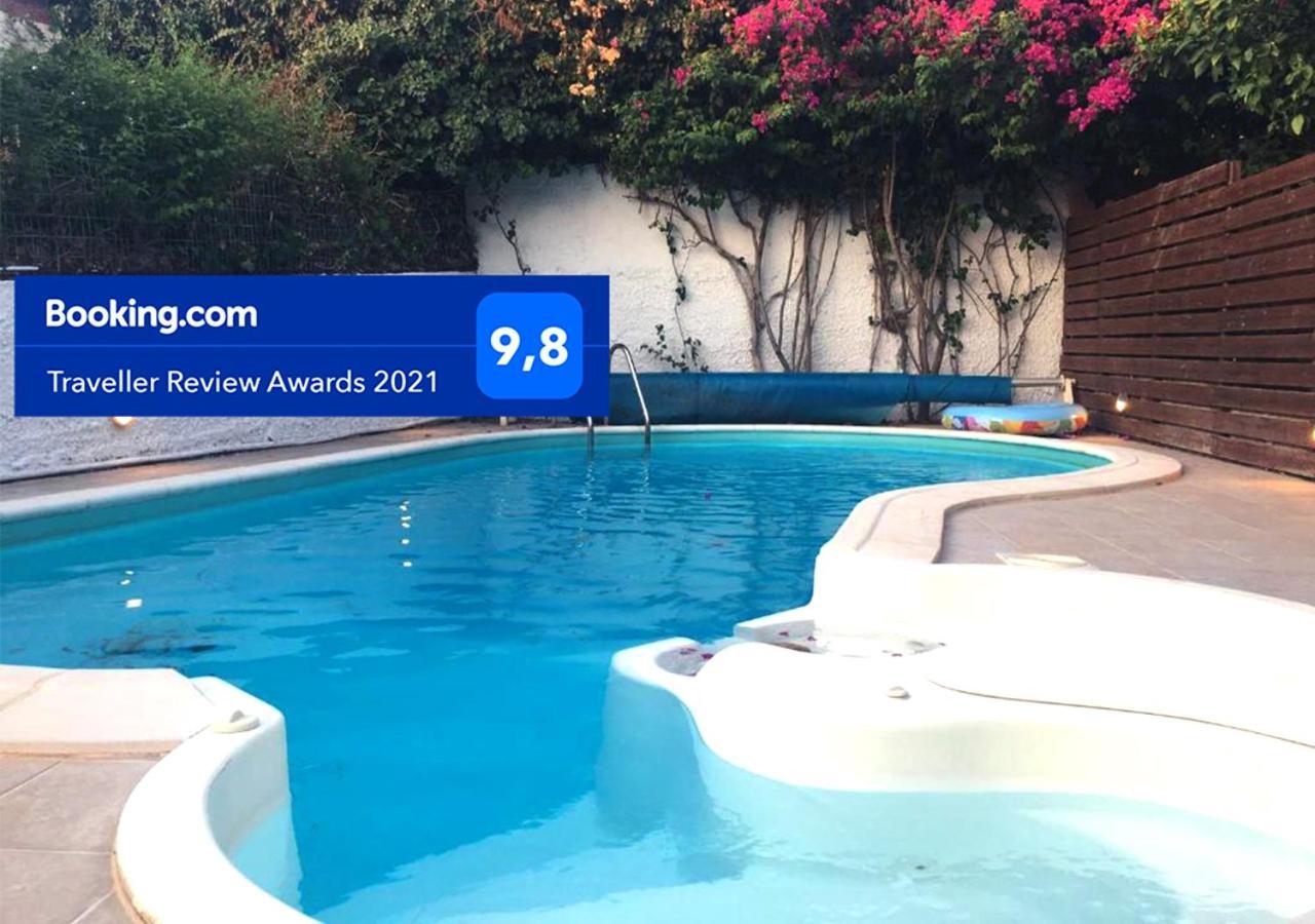 Villa Christina With Private Pool In Saronida, Near Stunning Beaches, Athens Airport & Sounio Exterior photo
